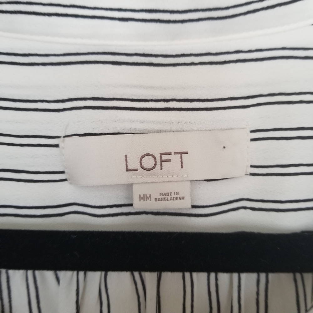 Loft white black pinstripe long sleeve blouse M - Picture 7 of 8